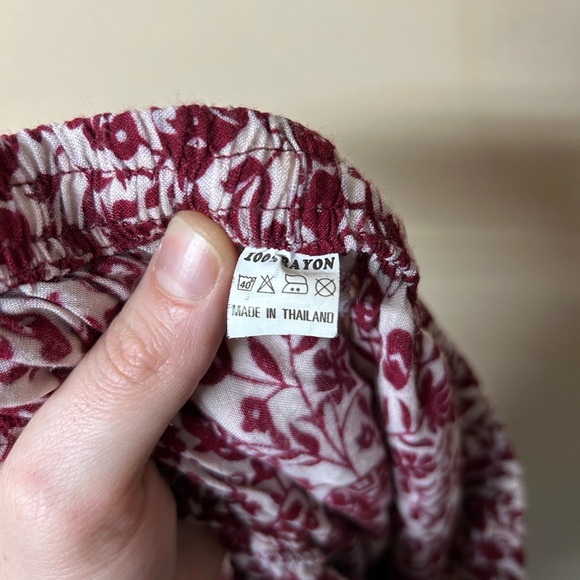 2/$20❤️- PANTS | Women’s rayon pants size O/S - Picture 4 of 5